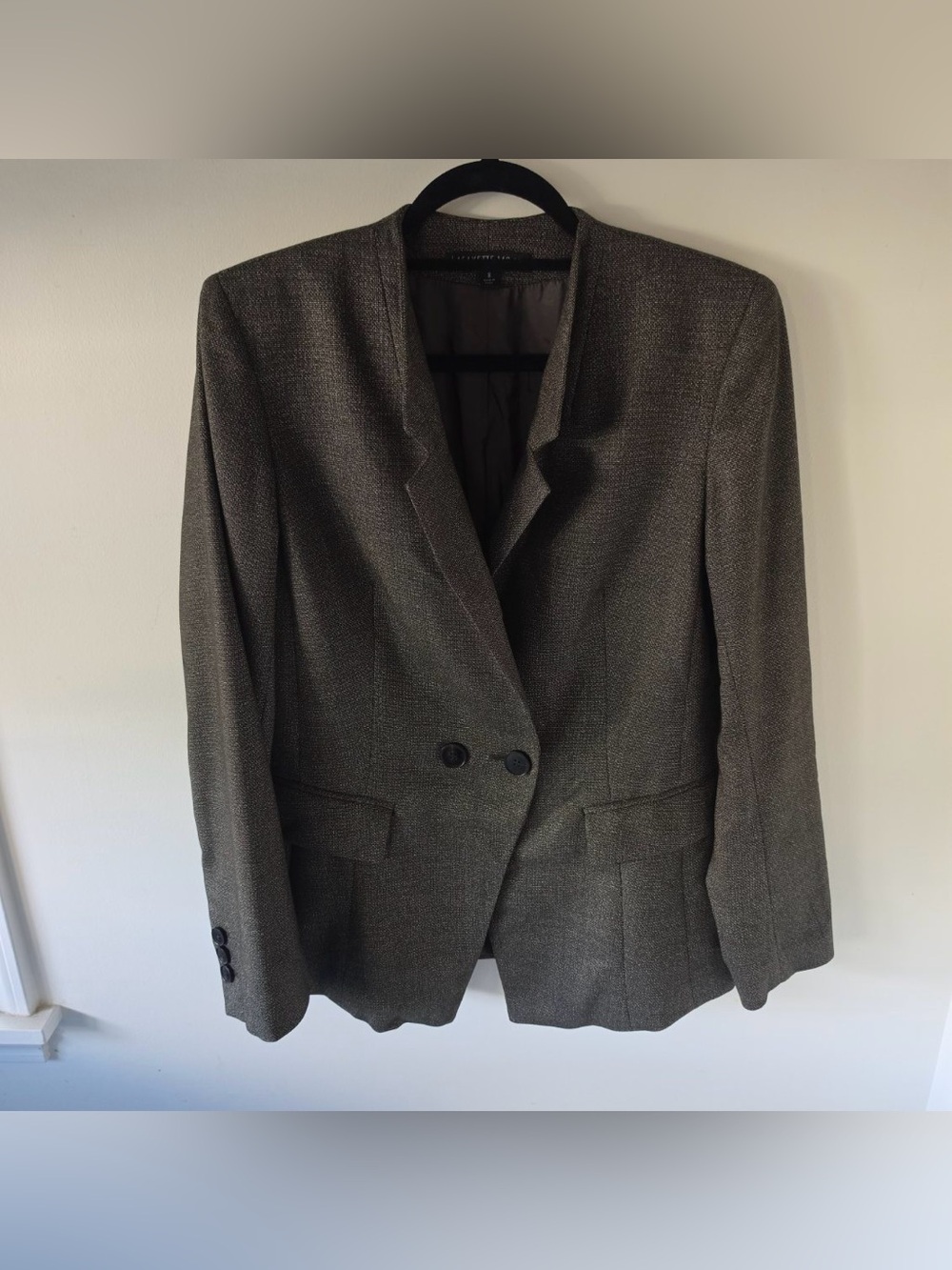 Lafayette 148 New York size 8 wool silk blazer